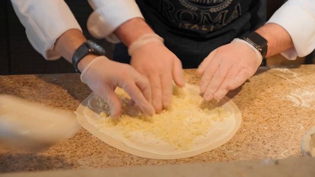 Нижний Новгород ,Готовим Неополитанскую пиццу с шеф поваром ресторана Бокончино