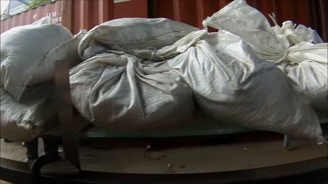 Испытание закаленного триплекса.