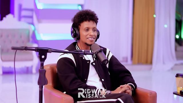 ANO 14 JIR AH LA IGU QASBAY NIN 45 JIR AH ANO WIIL KALE JECEL смотреть онлайн