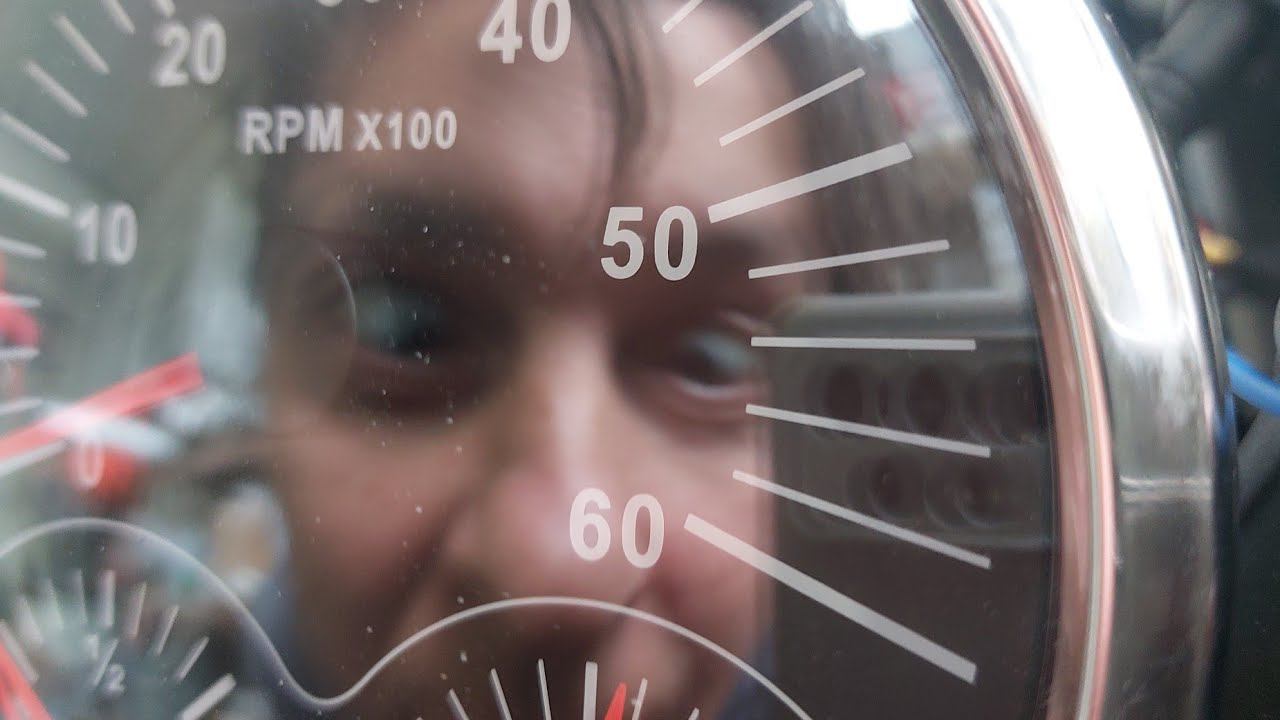 Подключение тахометра KUS к датчику холла любого мотора. Все работает! Никакого гемора с обмотками! смотреть онлайн