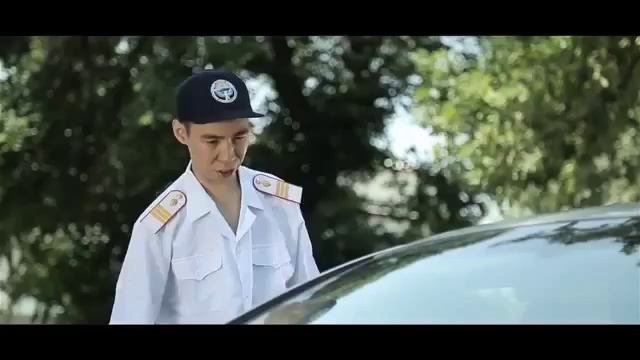 Гаишник и  Водитель бедные.