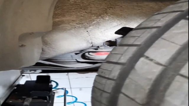 Проверка сайлентблоков передних рычагов.TOYOTA смотреть онлайн