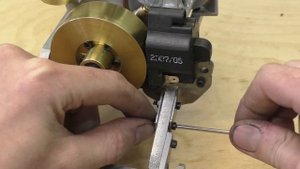 Четырехтактный двигатель своими руками: СБОРКА / ЗАПУСК Homemade four stroke engine: engine startin