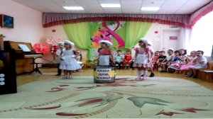 КАША ДЛЯ МАМЫ. Весёлый танец поварят.Утренник 8 марта в детском саду.
