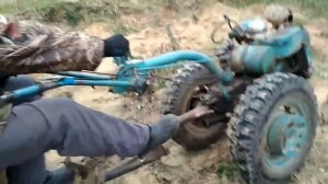 На мотоблоке за песком