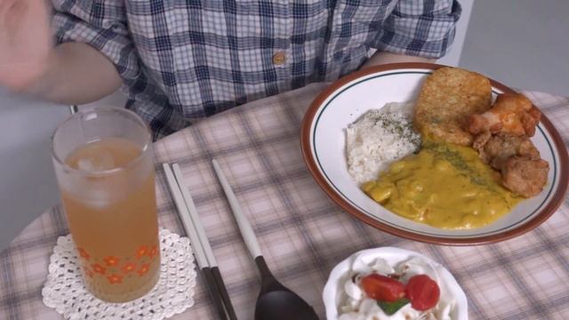 SUB) vlog🍛|더운 여름, 간단한 카레 세끼 활용법|크림 카레 우동, 카레 돈까스, 치킨 카레, 김치 돈까스 나베, 암바사 수박 화채 만들어 먹는 집순이 자취일상|별리