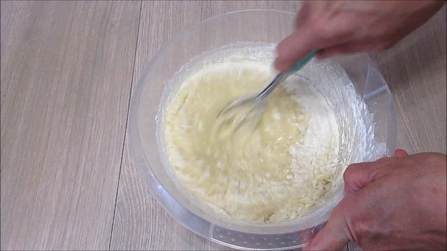 Самый простой и быстрый пирог с замороженными ягодами