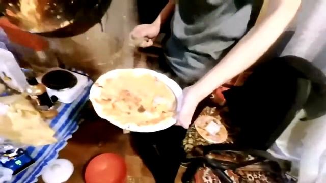 Пожрать за 600 рублей ( старое видео Альберта Кабуу) смотреть онлайн