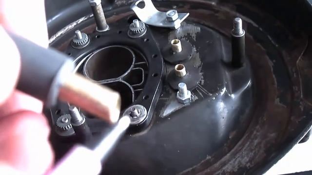 Доработка вентиляции поплавковой камеры карбюратора ОЗОН смотреть онлайн