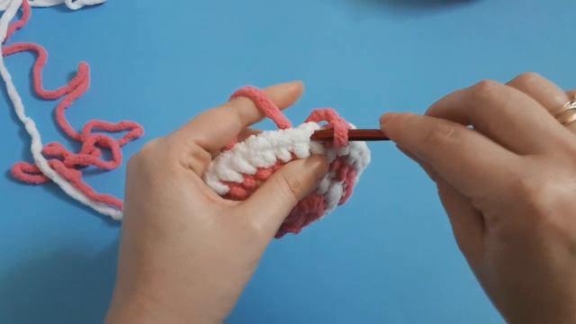 Смена цвета нити при вязание плюшевой пряжей. Амигуруми. смотреть онлайн