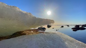 Тает лёд на берегу моря, 3 часа беспрерывного видео для медитации 4К