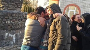 Подарил отцу машину мечты. Трогательно