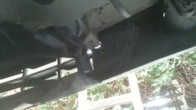 Remplacement pompe à eau Renault scenic 1.9L DTI смотреть онлайн