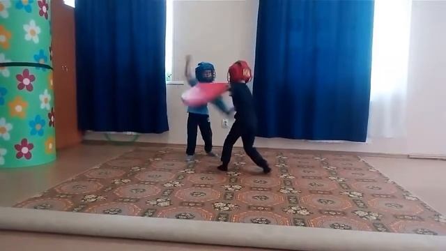 Современный мечевой бой в секции Булат Уссурийск позволяет воспитать в мальчик