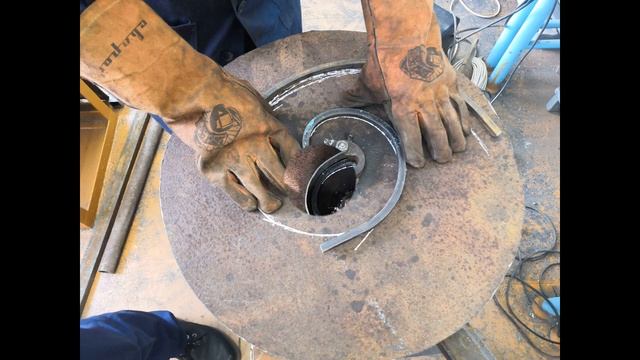 Станок для холодной ковки для завитков разного диаметра. смотреть онлайн