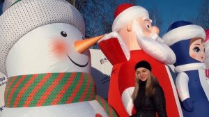 Надувные Снеговики, Дед Мороз, Снегурочка на улице