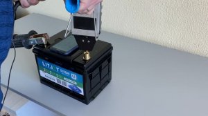 Крутая нагрузочная вилка vs LiFePO4 стартовый аккумулятор LITJET SMART 12V 60Ah SUPER - кто кого