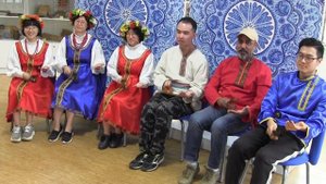 Игра на ложках: слушатели ЦРЯК ДВФУ