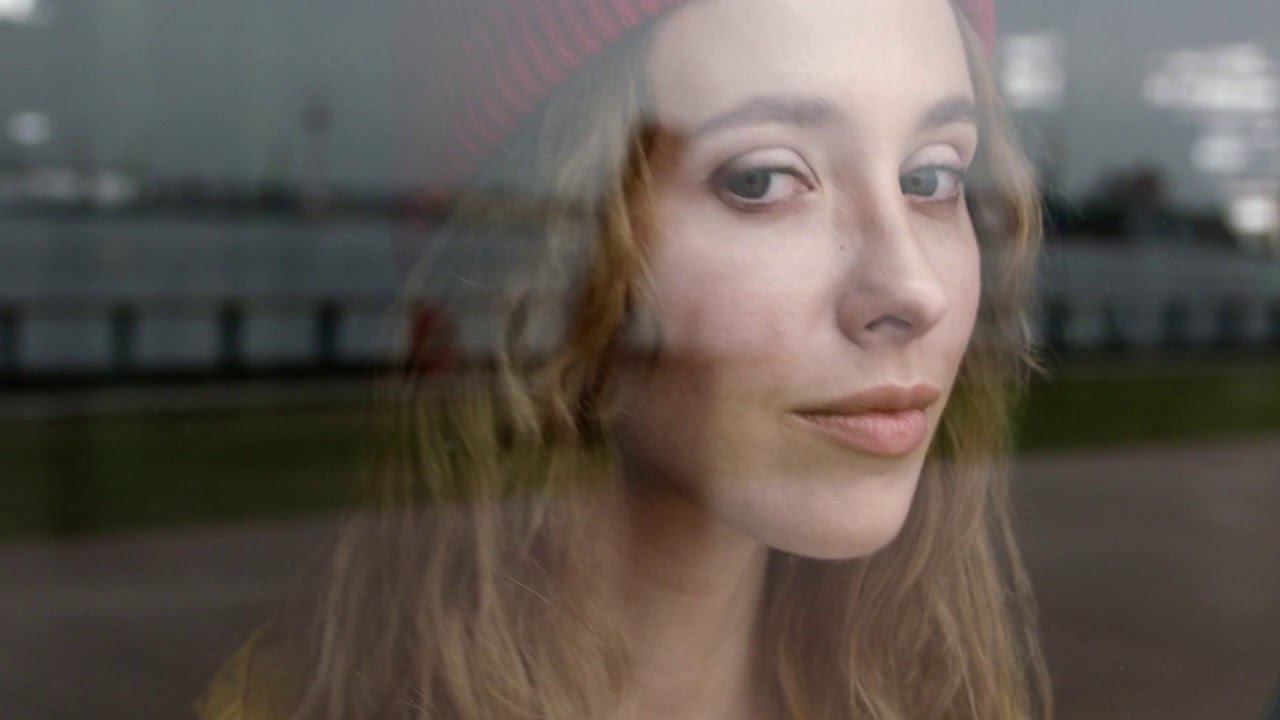 Lalo Project-Listen to me, looking at me смотреть онлайн