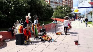 ИНДЕЙЦЫ В ГОРОДЕ