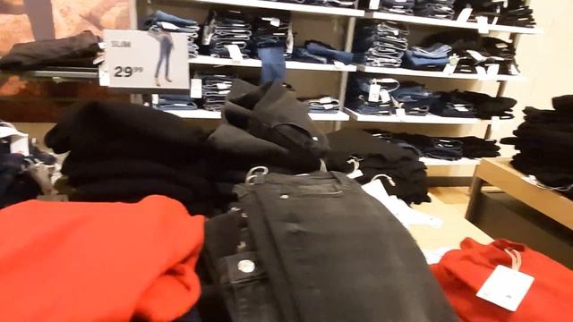 Германия??в Кризисе.Покупателей НЕТ!!!Цены на Одежду в Германии сейчас Какие?Новая коллекция.