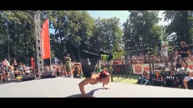 Street Workout Girls Best Ever (part 2) смотреть онлайн