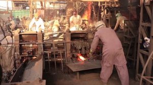 Процесс производства железных уголков