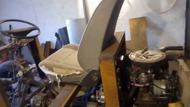 Передняя рамка под крепление рулевого редуктора и гидрораспределителя на переломку помогатор. смотреть онлайн