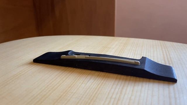 ДЕЛАЕМ ГИТАРУ из коробки УДОБНОЙ / КАК ОПУСТИТЬ СТРУНЫ на акустической гитаре / ПОЛИРОВКА ладов смотреть онлайн