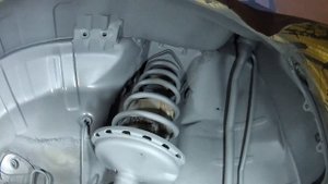 Антикоррозийная обработка арок и порогов Toyota Harrier