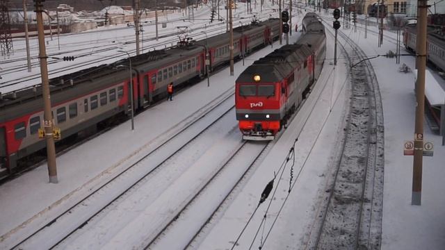 Тепловоз ТЭП70БС-258 с поездом "Восток".