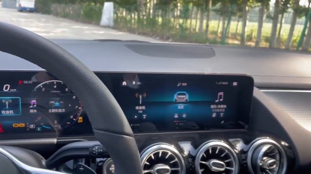 Mercedes-Benz GLA 200 in-depth Walkaround
