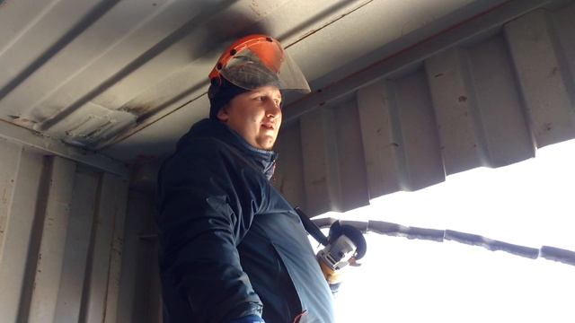 Дом из двух морских контейнеров Container House Крыша Сварочные работы смотреть онлайн