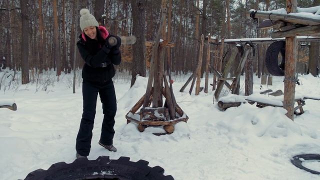 Тренировка Зимой на свежем воздухе в лесу. Eva Sport. 4К