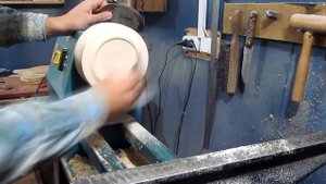 как выточить тарелочку на токарном по дереву