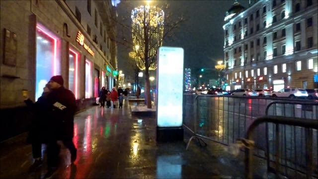 Москва. Прогулка по Тверской улице (Tverskaya St) (01.01.2021)