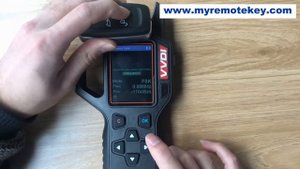 How to test the Landrover smart key frequency and chip type via VVDI