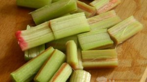 Компот из ревеня