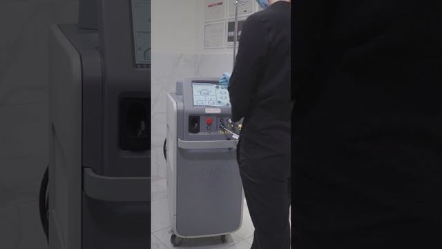 Лазерна епіляція александритовим лазером Candela в Face lab. Як працює? смотреть онлайн