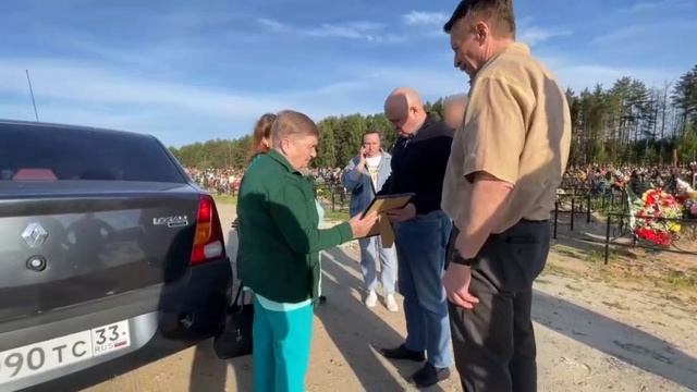 Евгений Пригожин навестил в Муроме родственников погибших бойцов ЧВК «Вагнер» смотреть онлайн