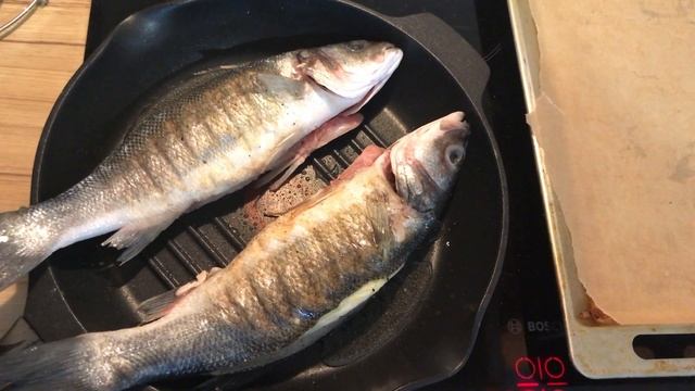 СИБАС / как вкусно приготовить / Как ГОТОВИТЬ СПАРЖУ / Рецепт сибаса на  гриле / Гарнир из спаржи