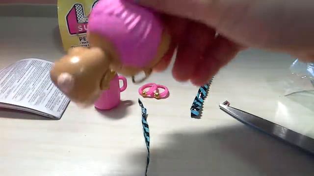 Открываю оригинальный шарик LOL PETS. Он бракованный? Для детей. смотреть онлайн