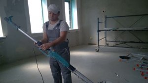 Зачистка жирафом под шпатлевание стен