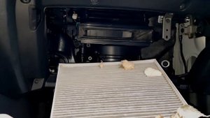 Замена салонного фильтра на Солярисе 2017. Солярис 1.6 2017 года. Hyundai Solaris 1.6 2017.