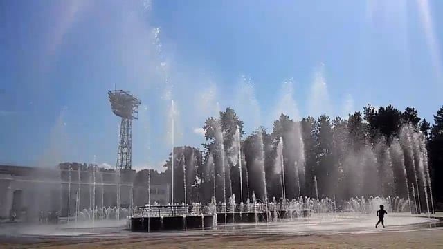 Поющие фонтаны на набережной в Хабаровске смотреть онлайн