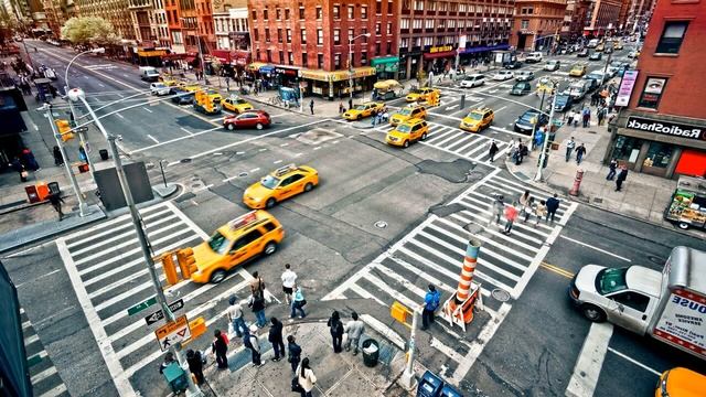 Видеопрезентация "Трехглазый регулировщик" к Всемирному дню светофора (12+) смотреть онлайн