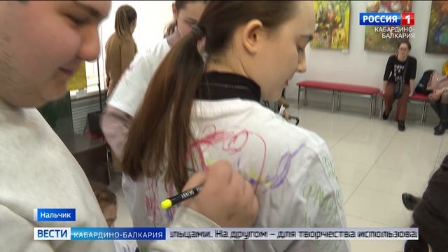 В Нальчике открылась выставка работ детей с ограничениями по здоровью “История в особенных рисунках”