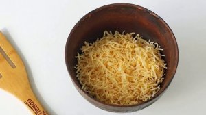 Сырные палочки с кунжутом. Быстрый рецепт