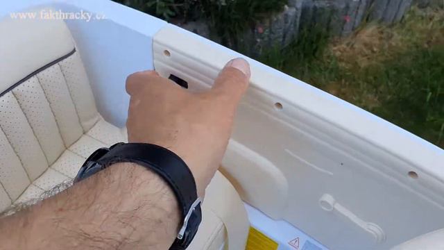 Dětské elektrické retro autíčko Mercedes Benz 540K Bílý video смотреть онлайн