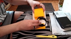 Распаковка Mi bend 3